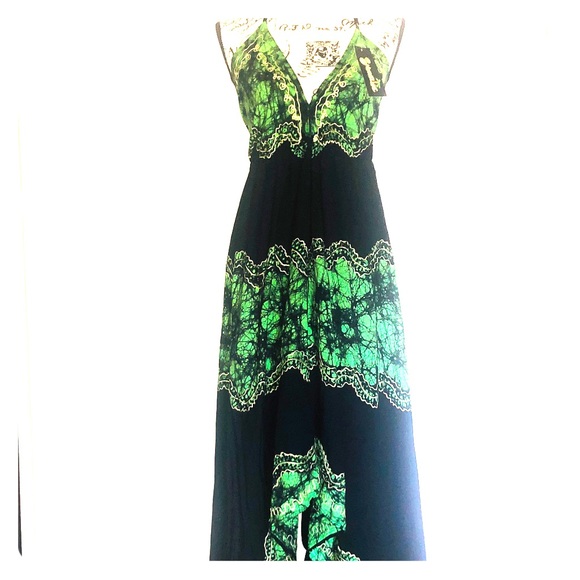 Shoreline Dresses & Skirts - NWT SHORELINE Halter Beach Dress. Item# 0086